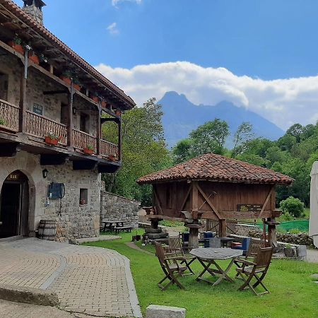 La Casa Vieja En Valdeon Hotell Soto De Valdeon Eksteriør bilde