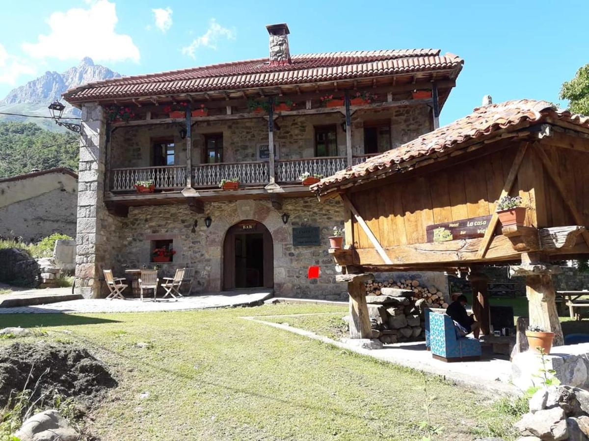 La Casa Vieja En Valdeon Hotell Soto De Valdeon Eksteriør bilde