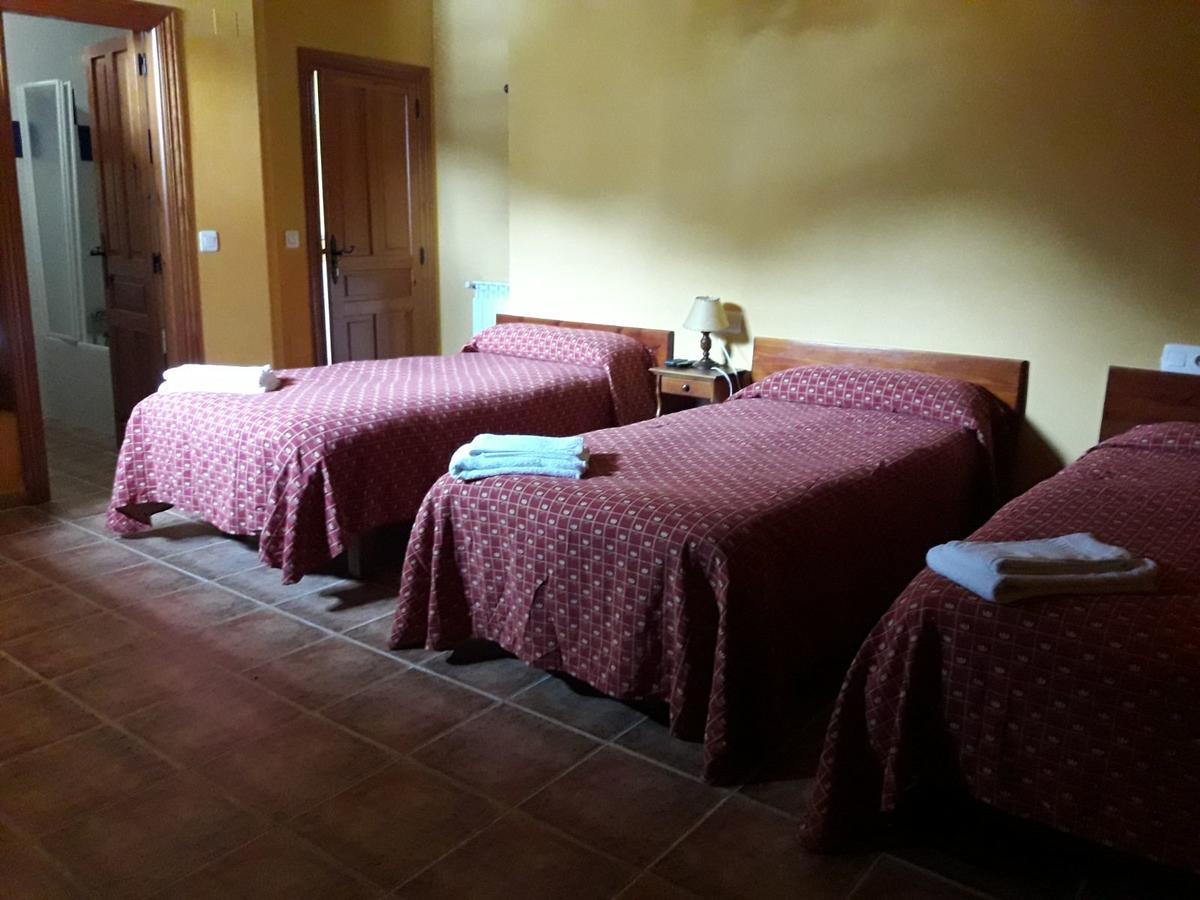 La Casa Vieja En Valdeon Hotell Soto De Valdeon Eksteriør bilde