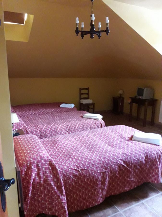 La Casa Vieja En Valdeon Hotell Soto De Valdeon Eksteriør bilde