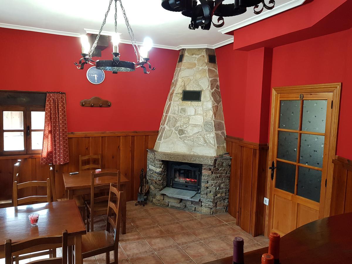 La Casa Vieja En Valdeon Hotell Soto De Valdeon Eksteriør bilde